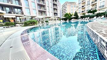 Seasonal outdoor pool