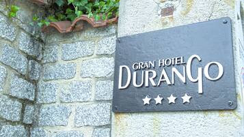 Voorkant van accommodatie