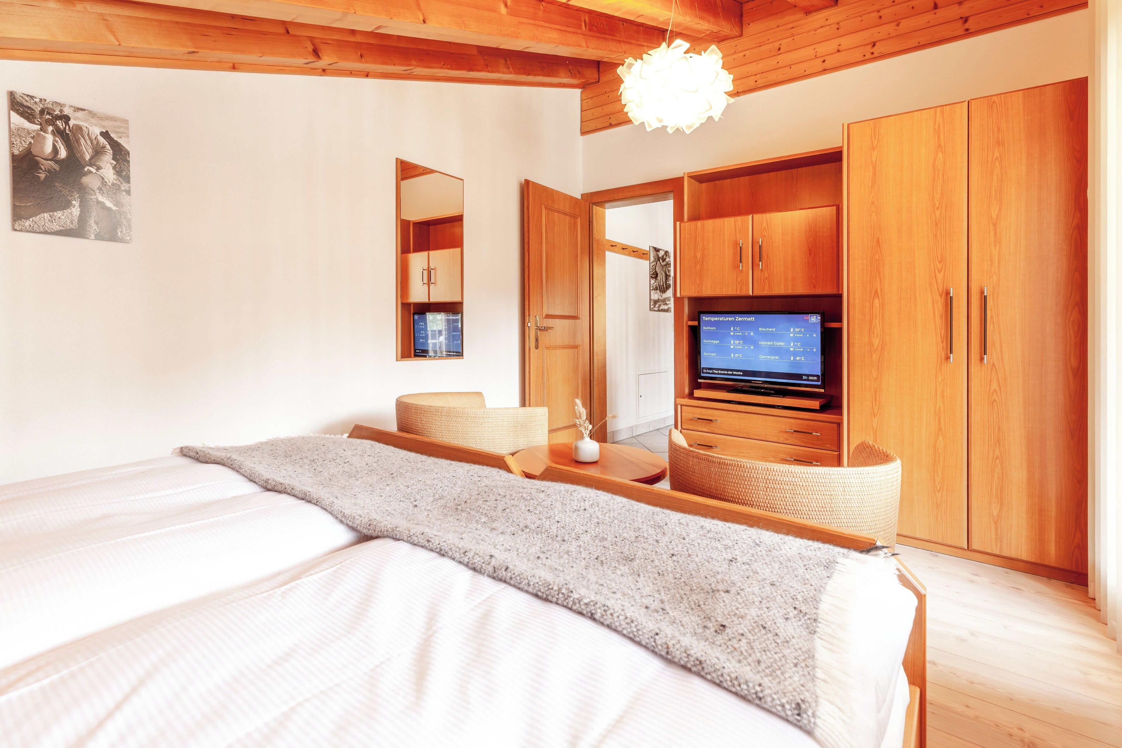 Studio apartment Annex Bonatti (no lift) with balcony | Hypo-allergenic bedding, in-room safe, desk, laptop workspace