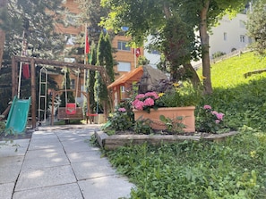 Children's play area - outdoor