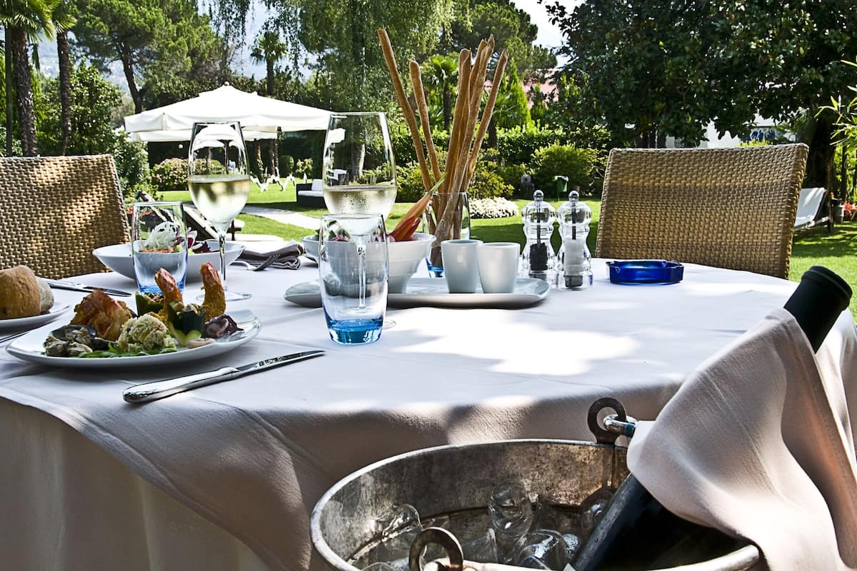 2 restaurants, breakfast, lunch, dinner served; mediterranean cuisine