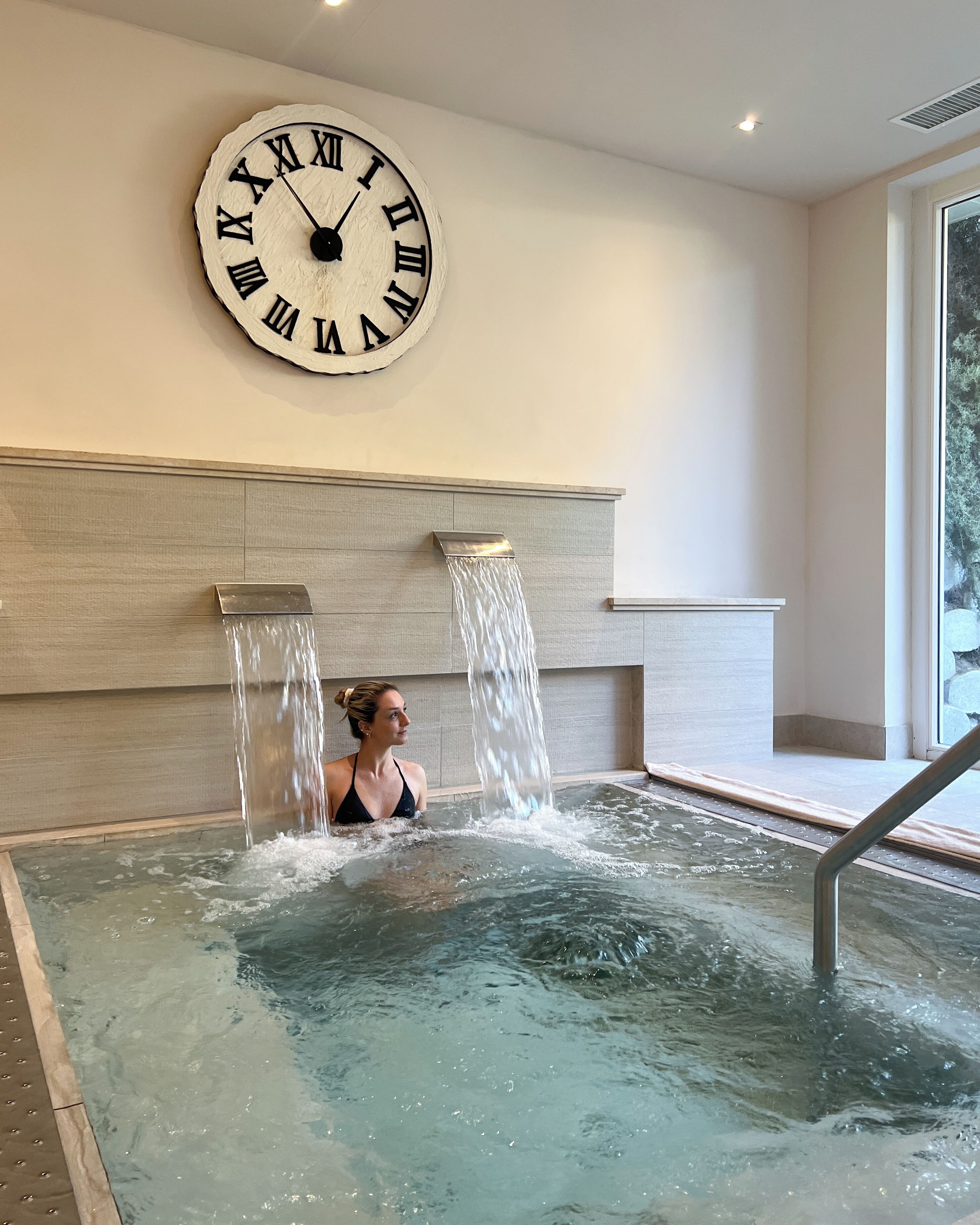 Kombinert dusj/badekar og dype avslapningsbadekar