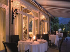2 restaurants, breakfast, lunch, dinner served; Mediterranean cuisine - Parkhotel Delta Wellbeing Resort Ascona (Ascona)