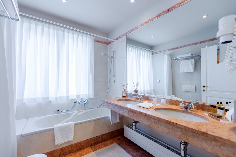 Parkhotel Delta Wellbeing Resort Ascona by null