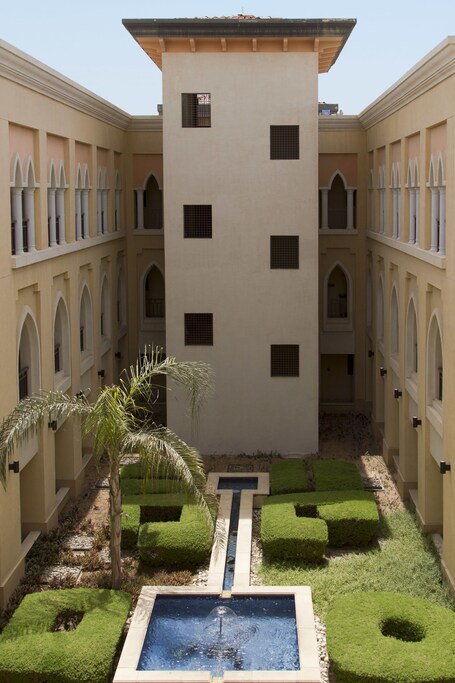 Shangri La Hotel Apartments Qaryat Al Beri - Image 25