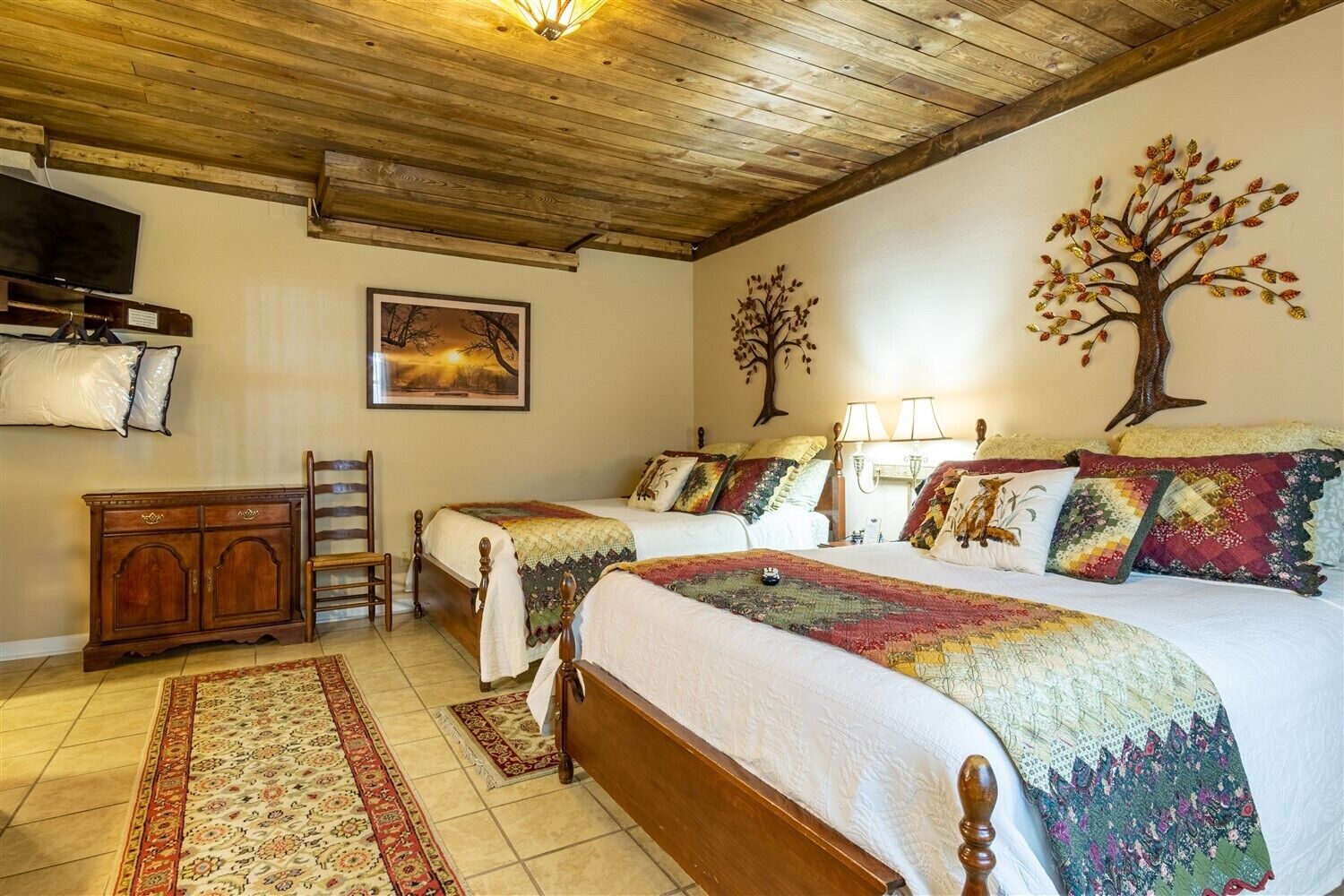 standard double queen   | 1 bedroom, premium bedding, individually decorated