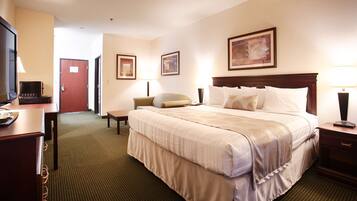 Egyptian cotton sheets, premium bedding, in-room safe, desk
