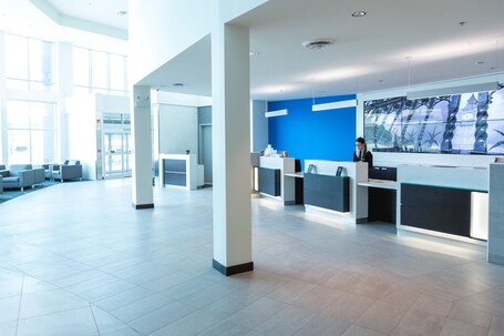 The Grand Winnipeg Airport Hotel by Lakeview - Image 4