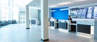 The Grand Winnipeg Airport Hotel by Lakeview