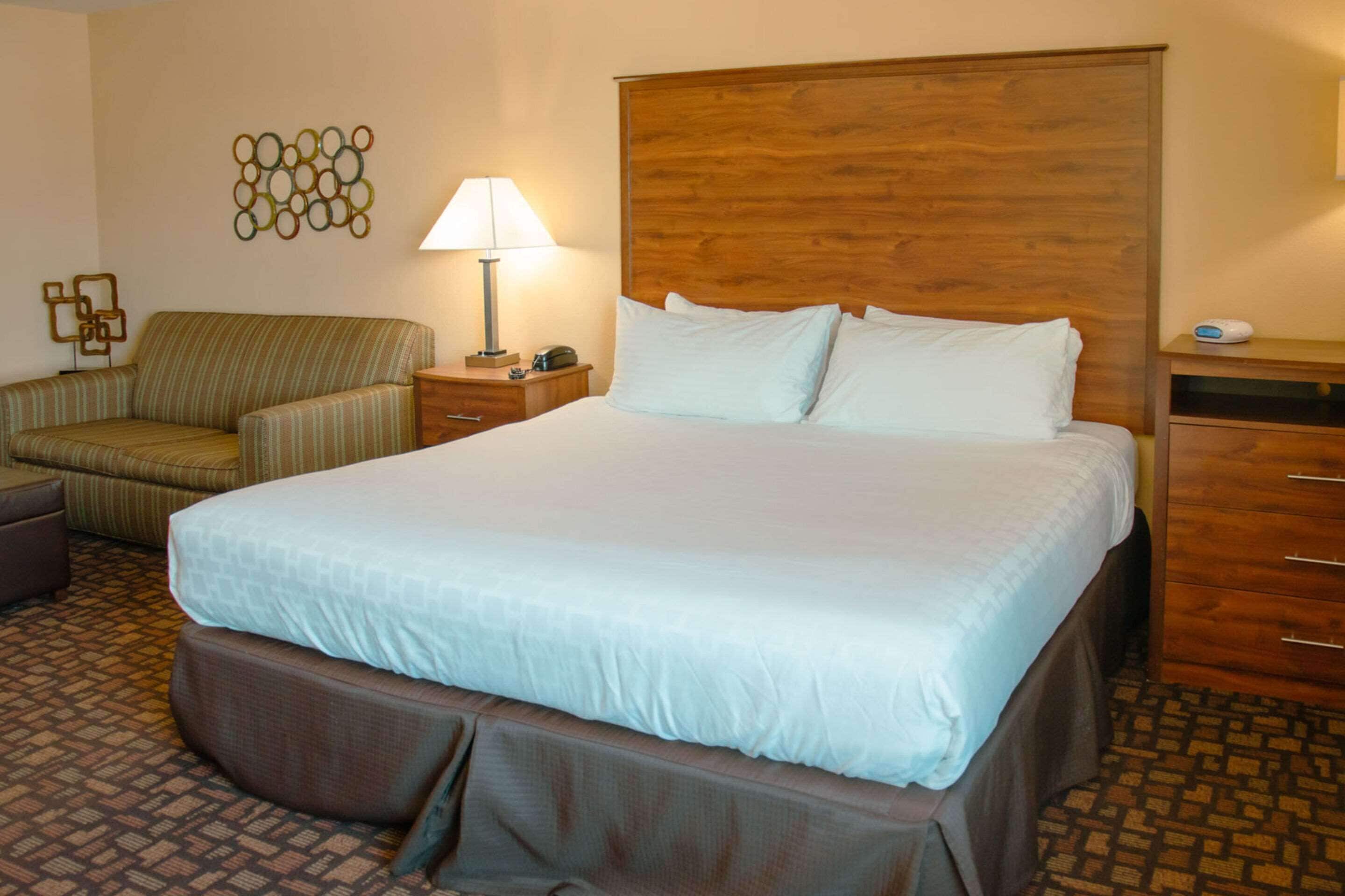 premium bedding, individually decorated, individually furnished, desk