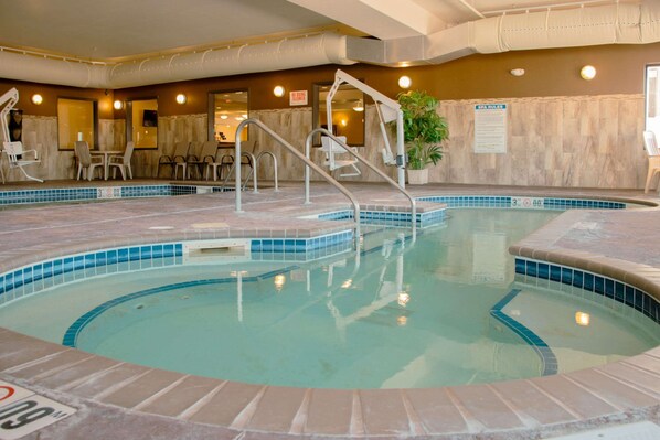Piscine intérieure