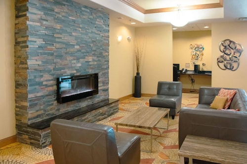 Comfort Inn & Suites Grand Forks near Alerus Center