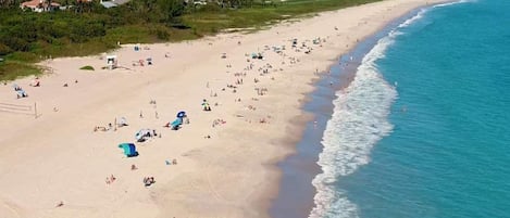 Vlak bij het strand, strandlakens