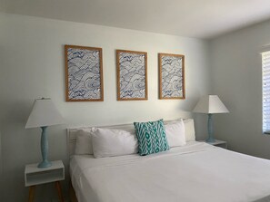 One Bedroom Suite King | Individuelt dekorert, individuelt innredet og strykejern/-brett