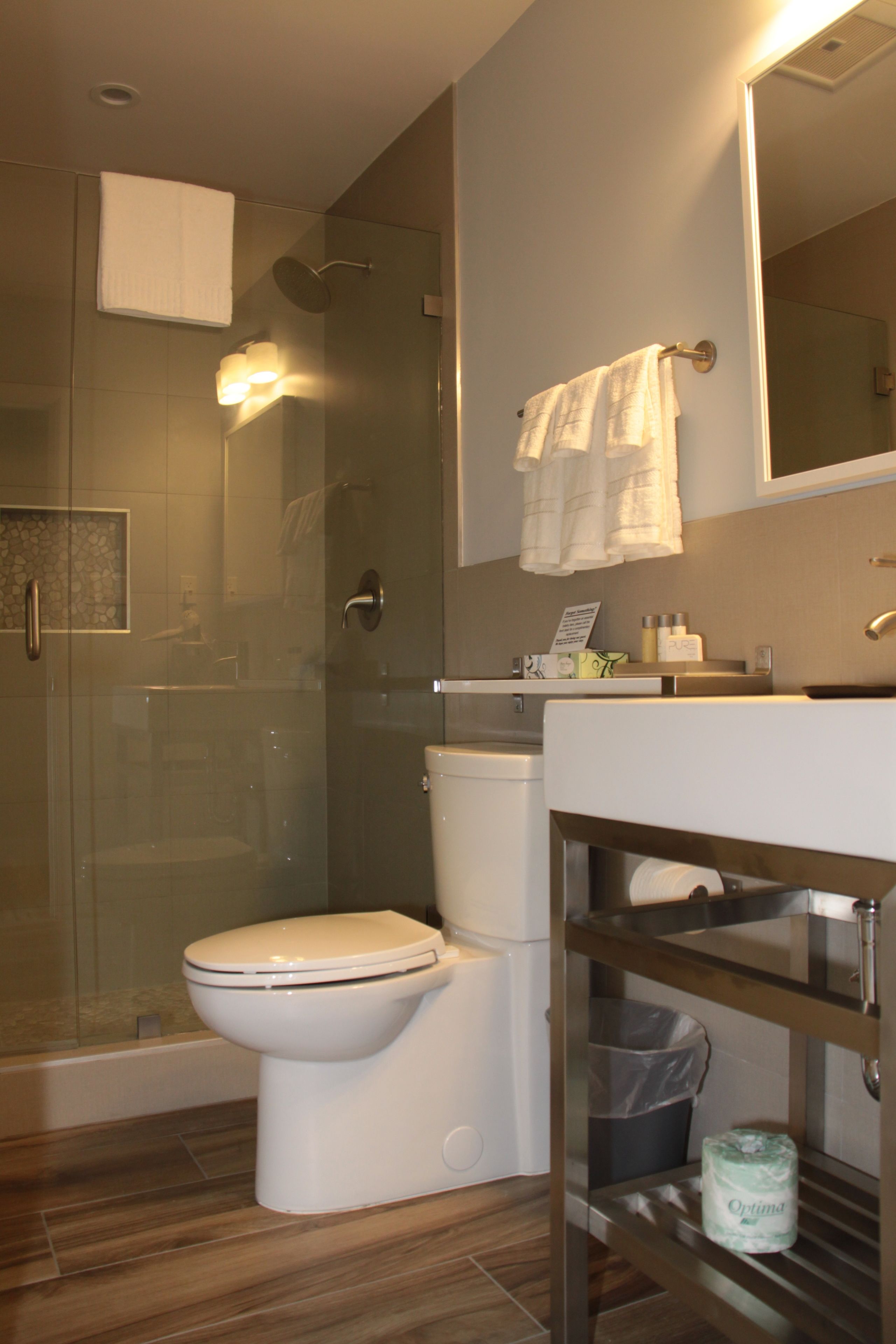 Photo - El Royale Hotel - Near Universal Studios Hollywood