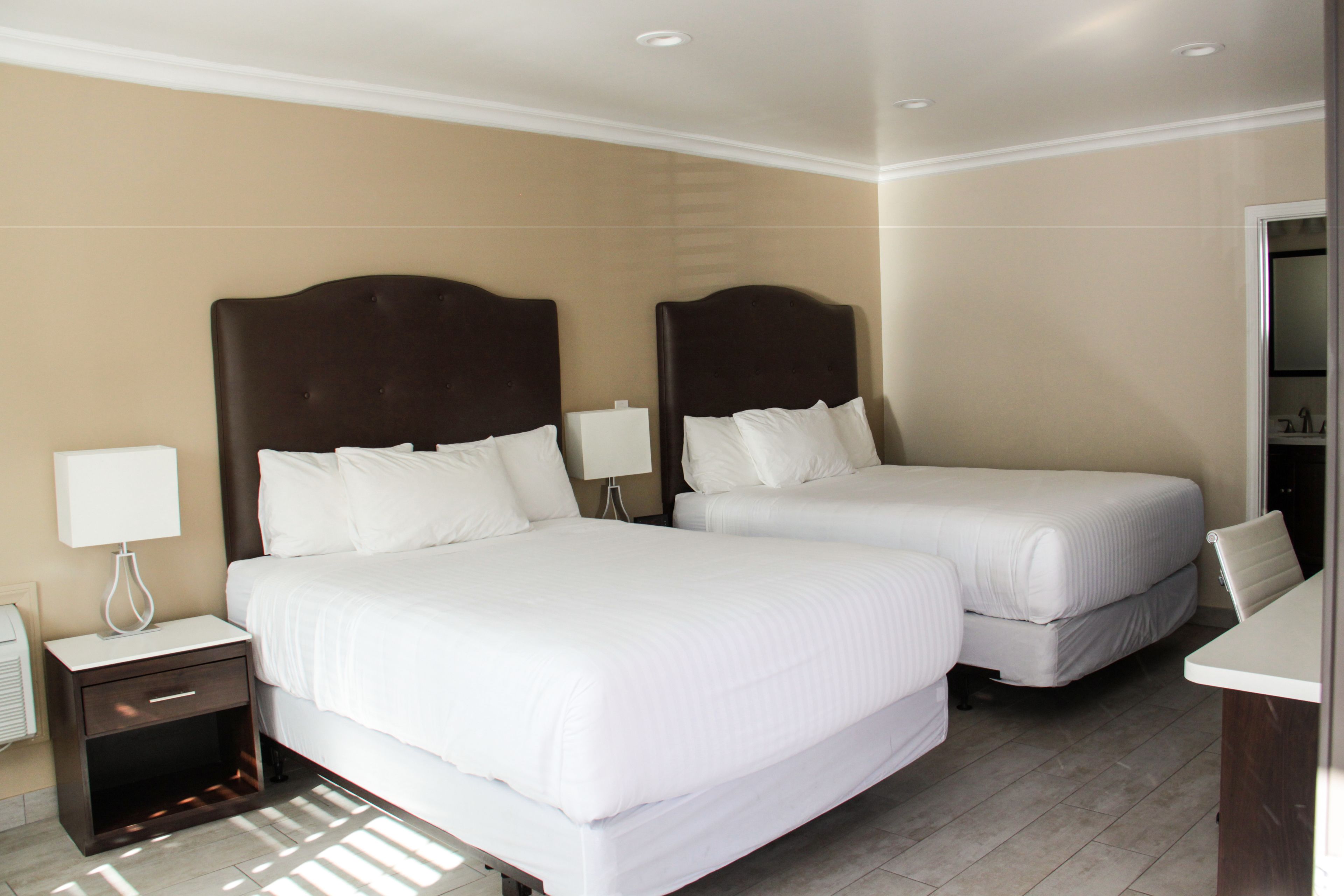 Chambre Double Classique, 2 grands lits | Vue de la chambre