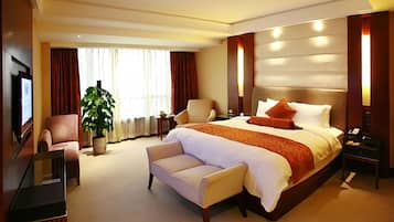 Minibar, in-room safe, desk, blackout curtains