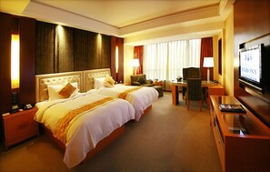 Deluxe Room, Garden View | Minibar, in-room safe, desk, blackout curtains - Grand Barony Zhoushan (Zhoushan)