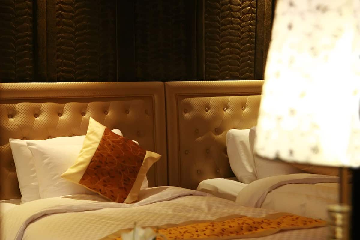 minibar, in-room safe, desk, blackout curtains