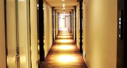 XingHe Business Hotel - Railway Station & Yuexiu Park Branch