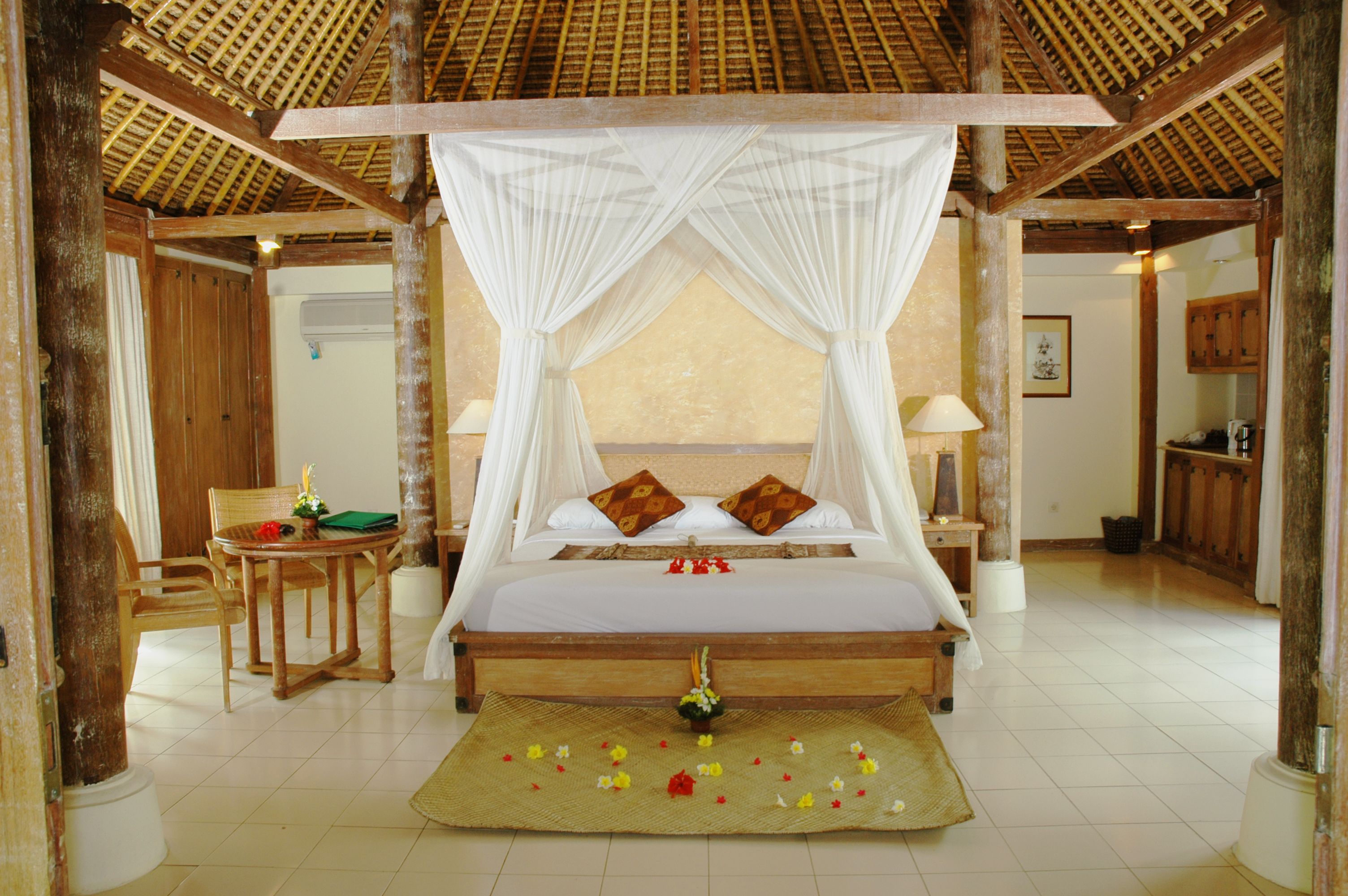 Deluxe Villa, 1 Bedroom | Minibar, free cribs/infant beds, rollaway beds, free WiFi