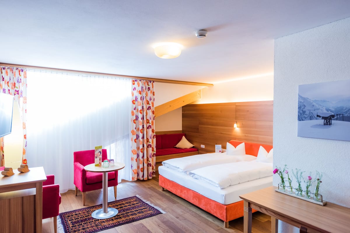 Doppia Deluxe | 1 camera, biancheria da letto ipoallergenica, una cassaforte in camera