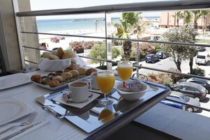 Habitación doble superior | Restaurante