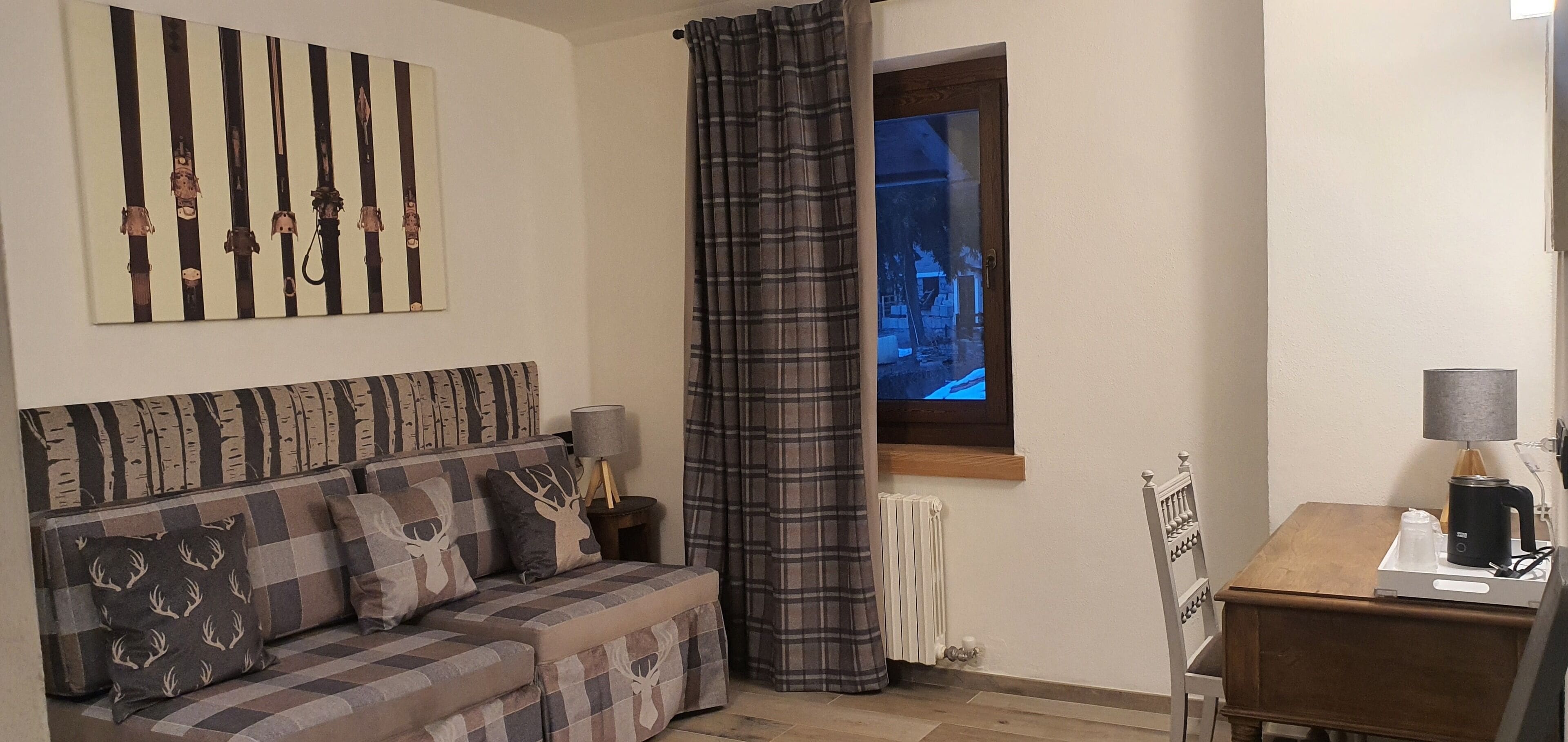 family suite | 1 bedroom, down duvets, free wifi, bed sheets