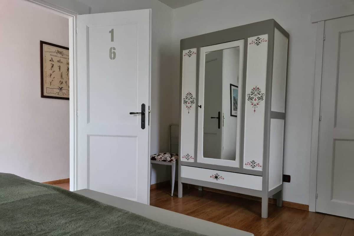 Classic-Zimmer, Bergseite