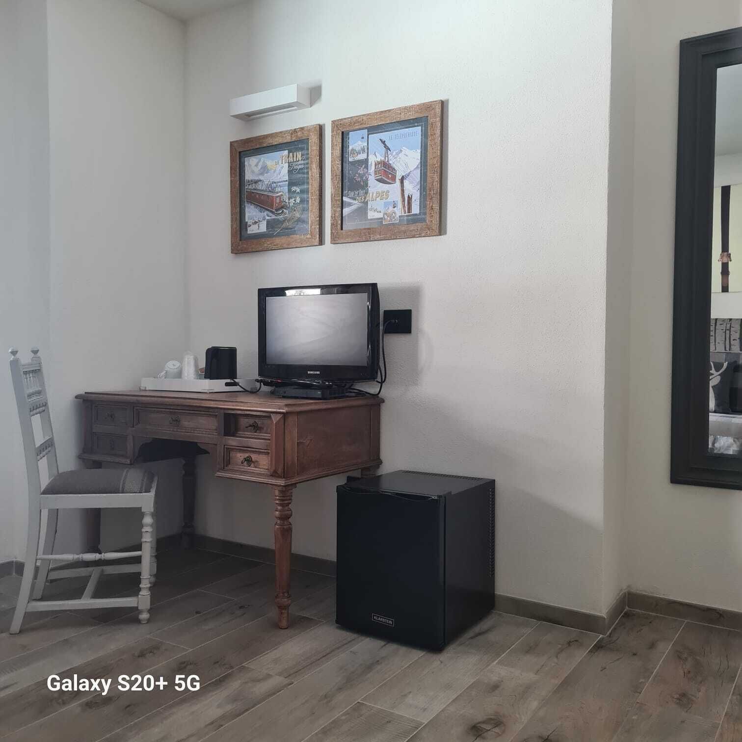 family suite | living area | flat-screen tv