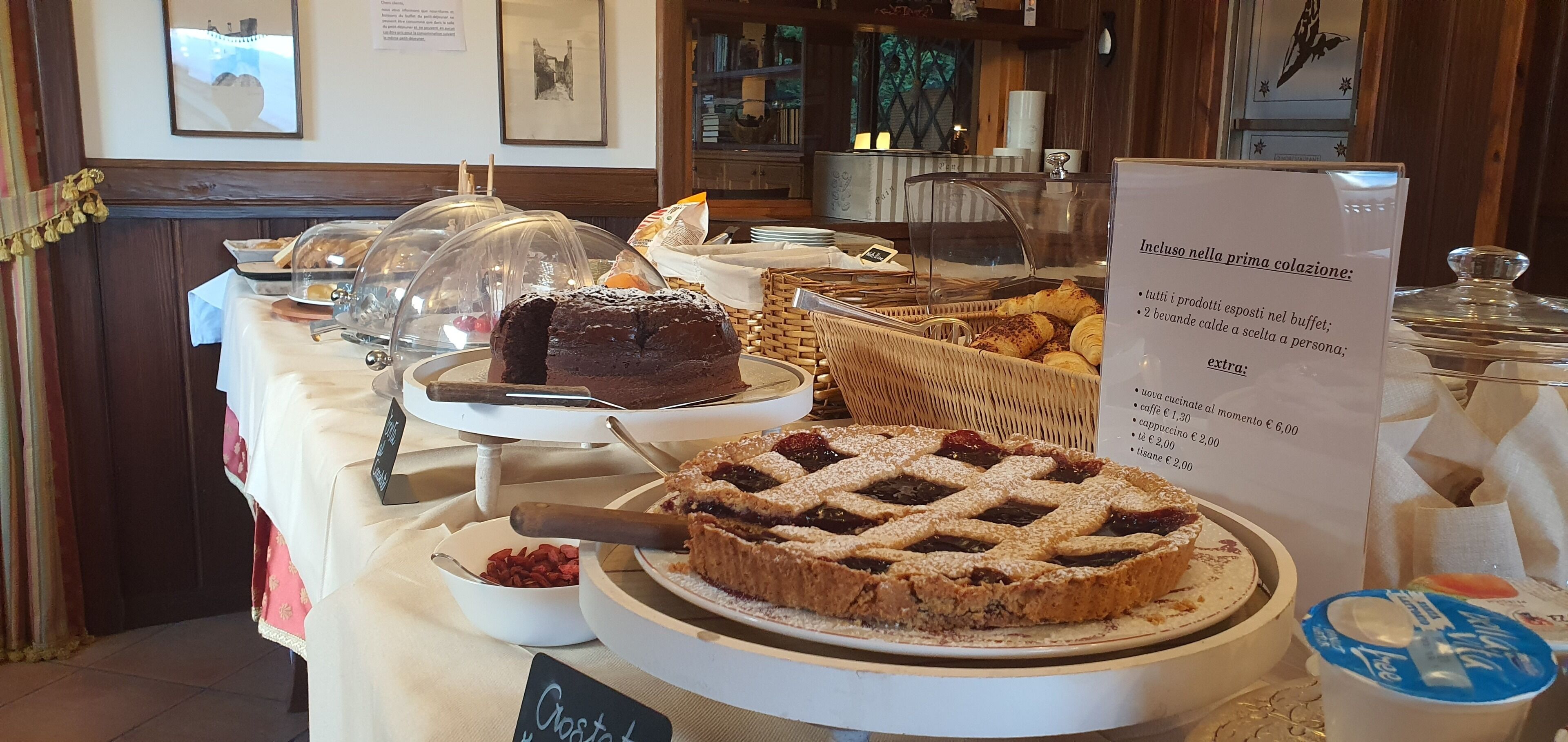 Free daily local cuisine breakfast 