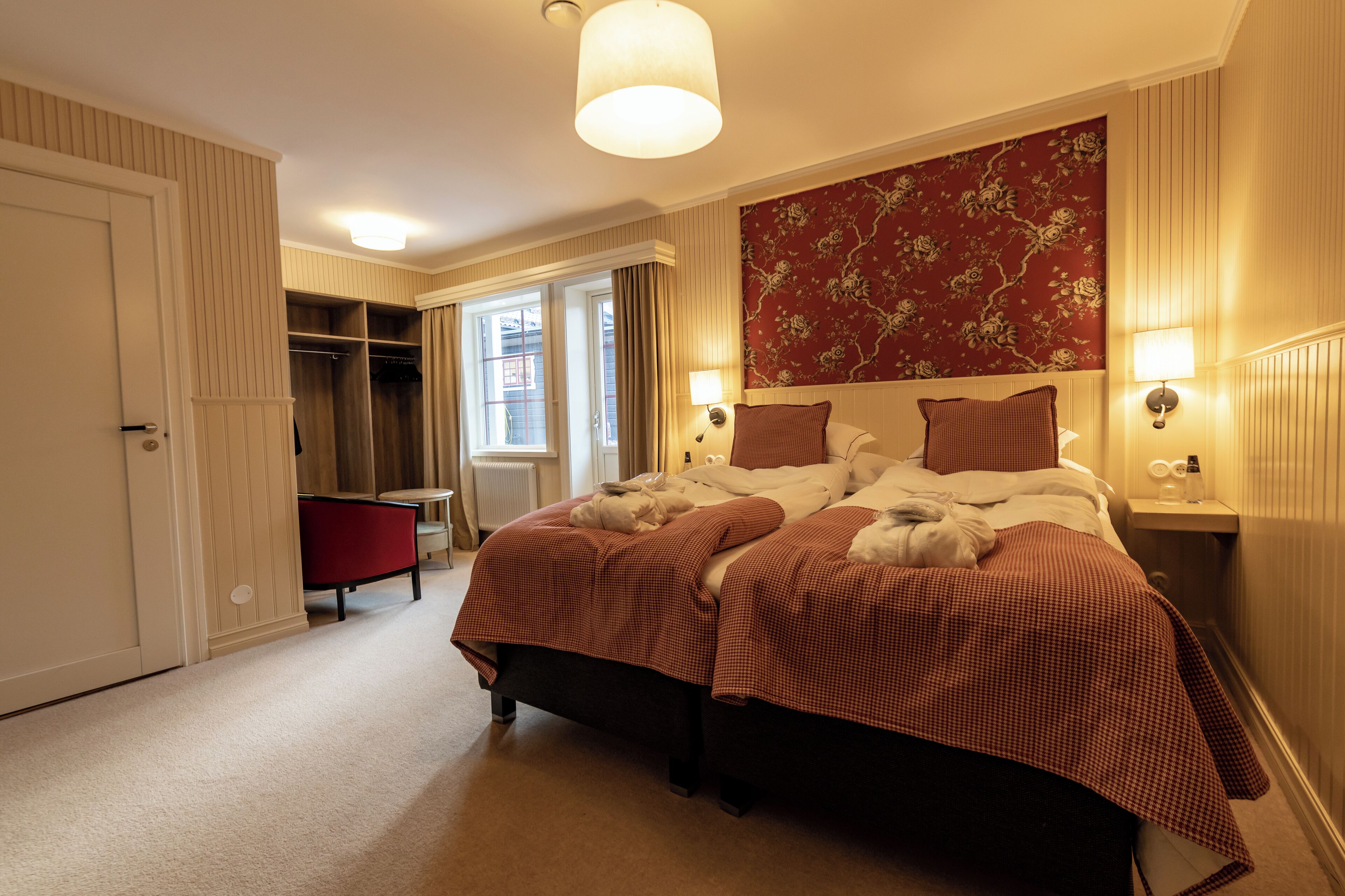 Double Room (Balcony or terrace) | Down comforters, blackout drapes, cribs/infant beds, free WiFi