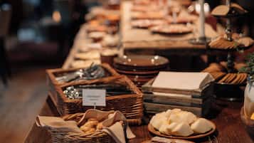 Petit déjeuner buffet compris tous les jours