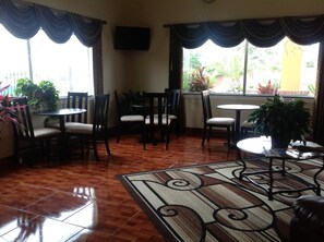 Dining - Scottish Inn & Suites (Houston)