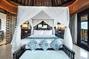 스위트, 침실 1개, 바다 전망 | 1 개의 침실, 미니바, 객실 내 금고, 각각 다른 스타일의 인테리어