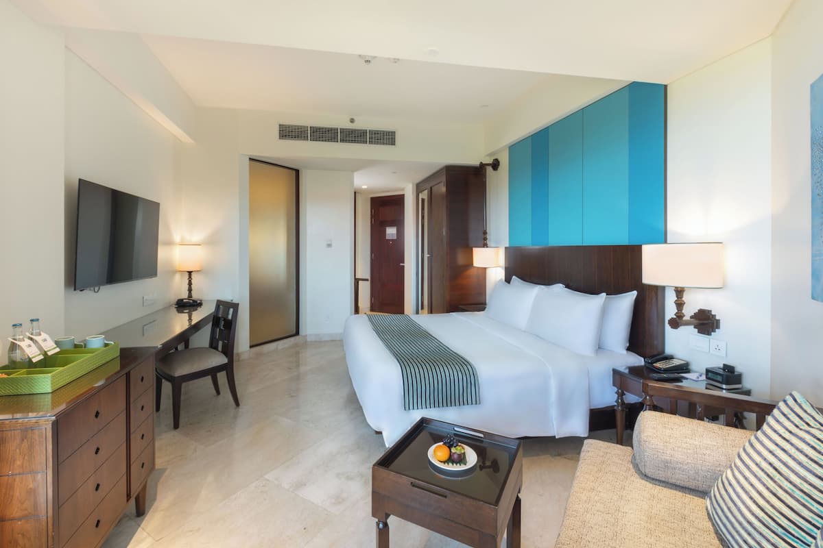 Standard Room, 1 King Bed, Accessible