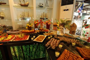 Buffet - Unluselek Hotel (Anamur)