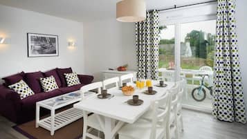 Maisonnette 4 pieces duplex 6/8 | Zona de estar | Televisión de 32 pulgadas con canales digitales