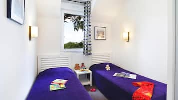 Verduisterende gordijnen, geluiddichte muren