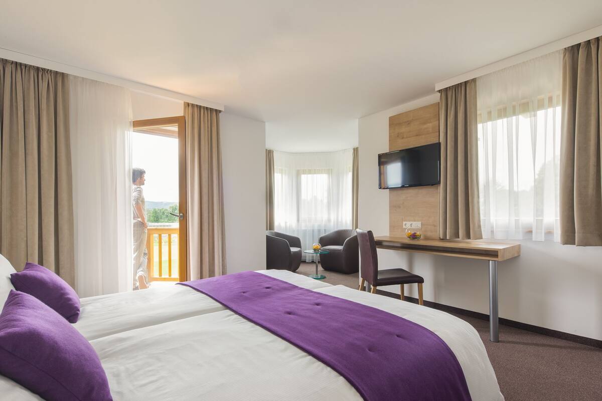 Premium bedding, pillow-top beds, in-room safe, desk