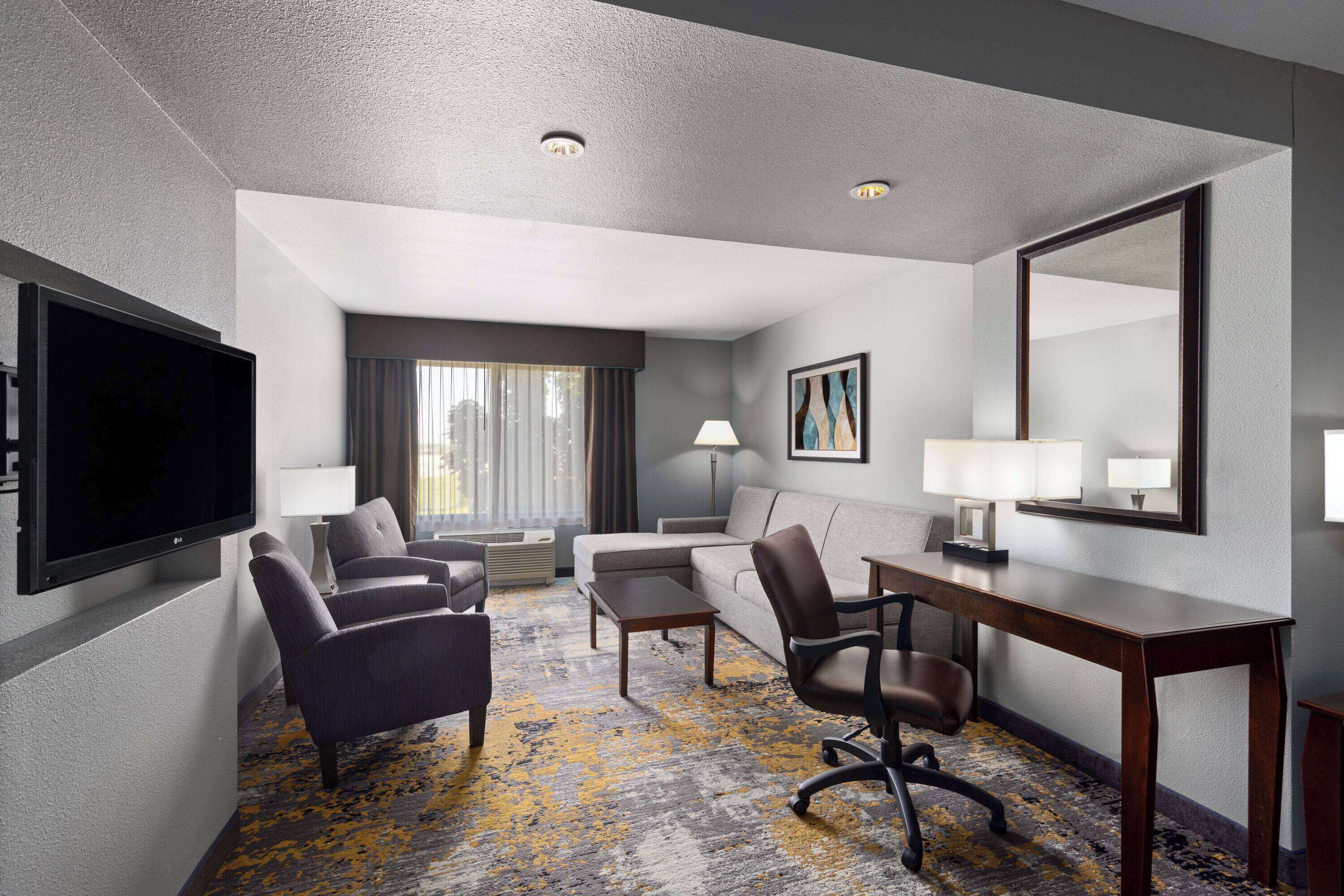 desk, iron/ironing board, free cots/infant beds, free wifi