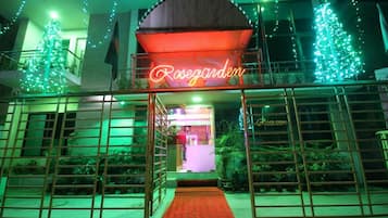 Free minibar items, in-room safe, individually decorated