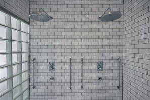 Signature Suite | Bathroom | Free toiletries, hair dryer, towels, soap - Hotel du Vin & Bistro Birmingham (Birmingham)