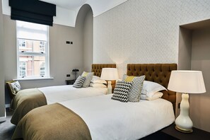 Desk, iron/ironing board, free WiFi, bed sheets - Hotel du Vin & Bistro Birmingham (Birmingham)