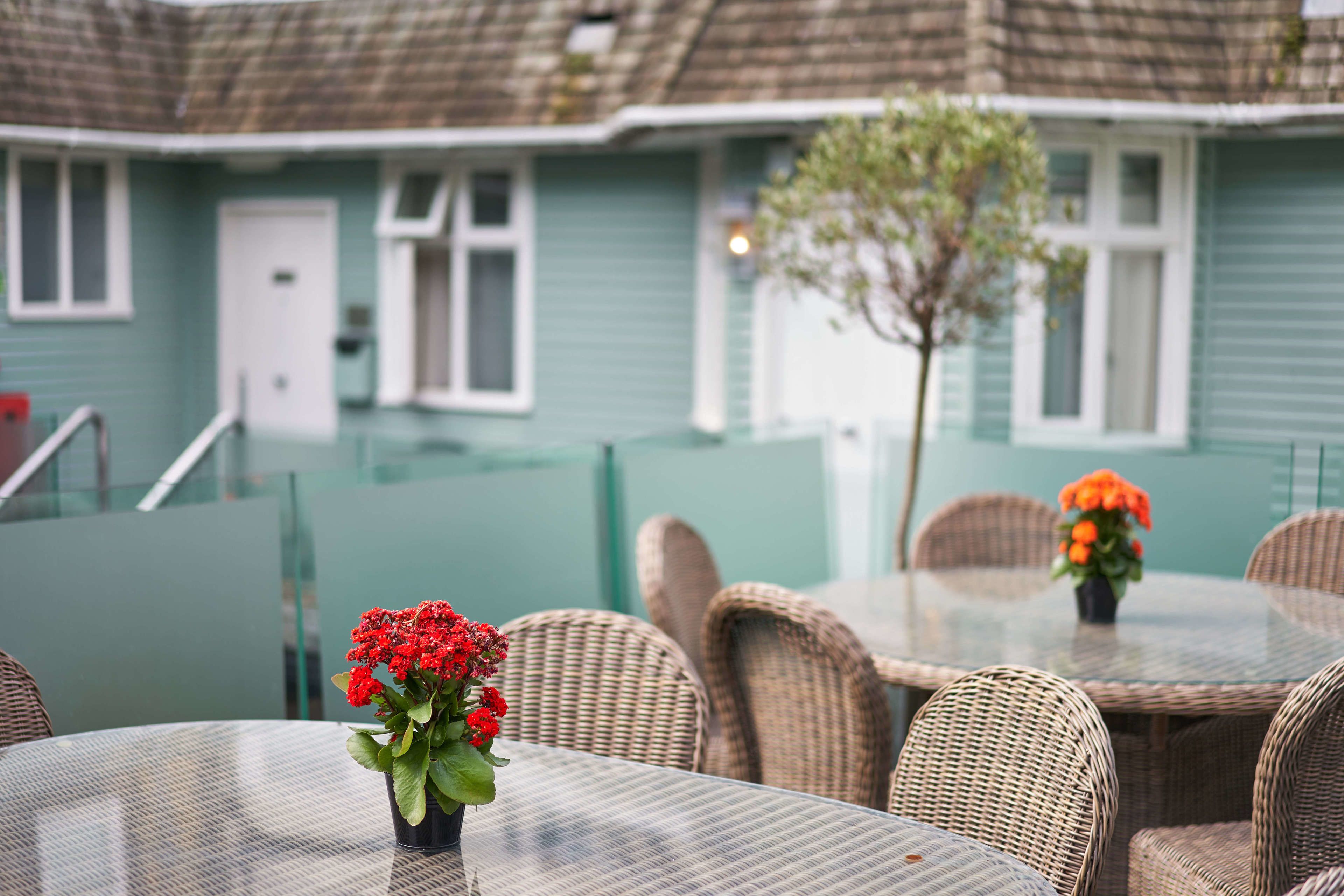 Breakfast, lunch and dinner served