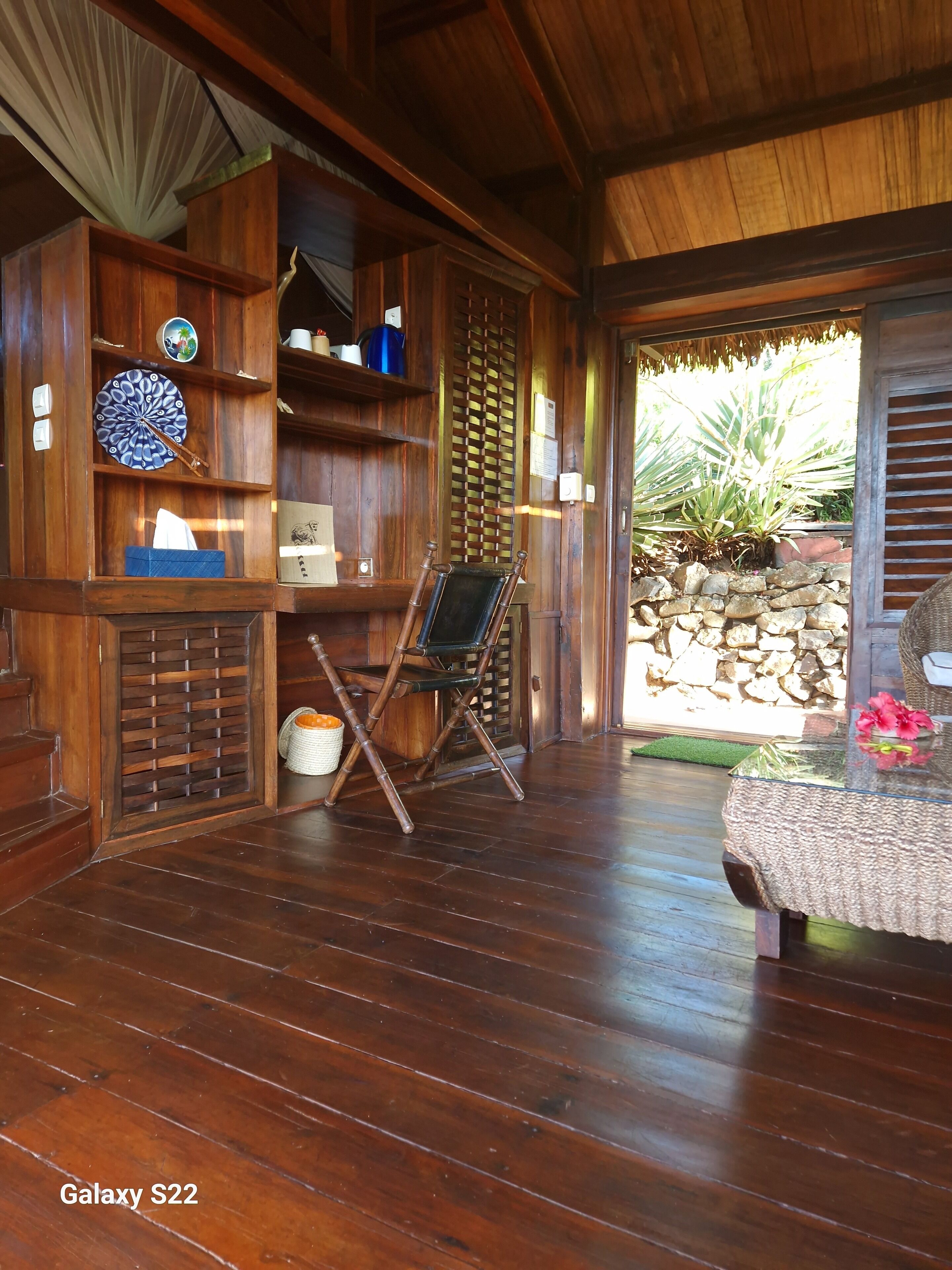 luxury suite | 1 bedroom, pillow-top beds, free minibar items, in-room safe