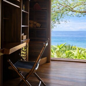 Books - Manga Soa Lodge (Nosy Be)