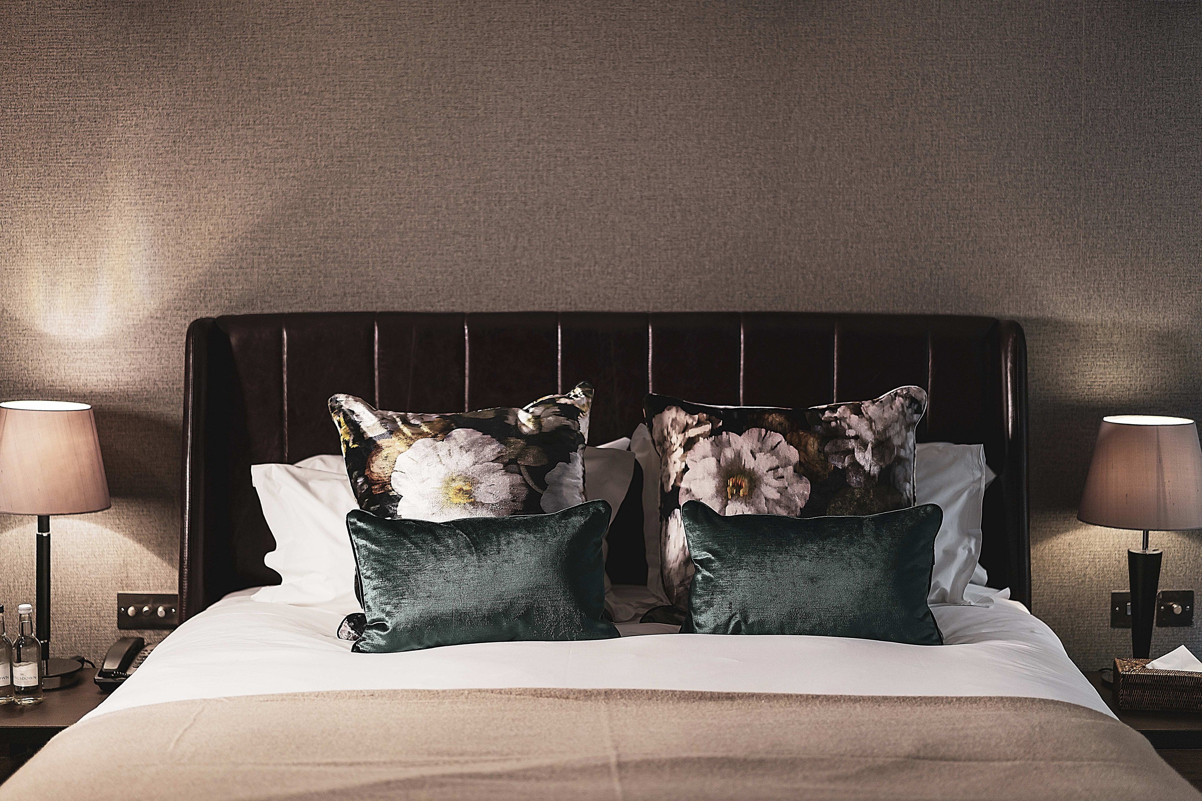 suite | desk, blackout curtains, iron/ironing board, free wifi