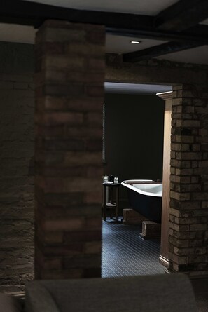 Cinema Signature Suite | Desk, blackout curtains, iron/ironing board, free WiFi - Hotel du Vin & Bistro Cambridge (Cambridge)