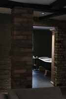 Suite | Escritorio, cortinas opacas, tabla de planchar con plancha y wifi gratis